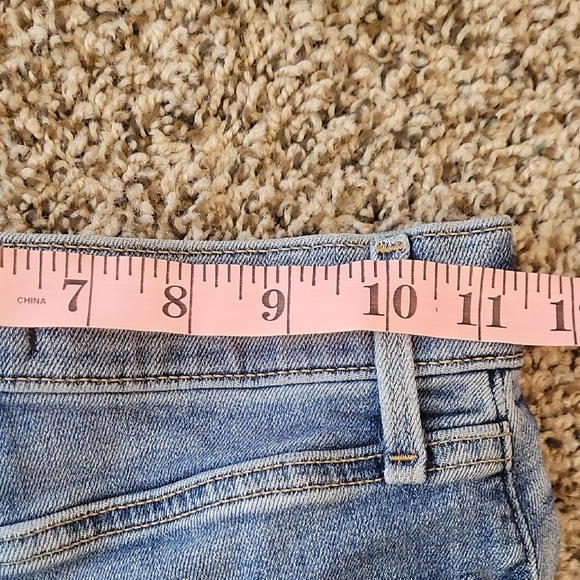 Abercrombie & Fitch Light Blue Jean Shorts 00 - Picture 5 of 6